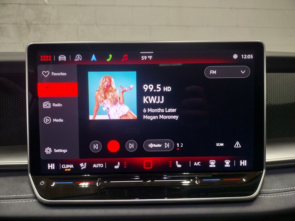 2025 Volkswagen Tiguan 2.0T SE