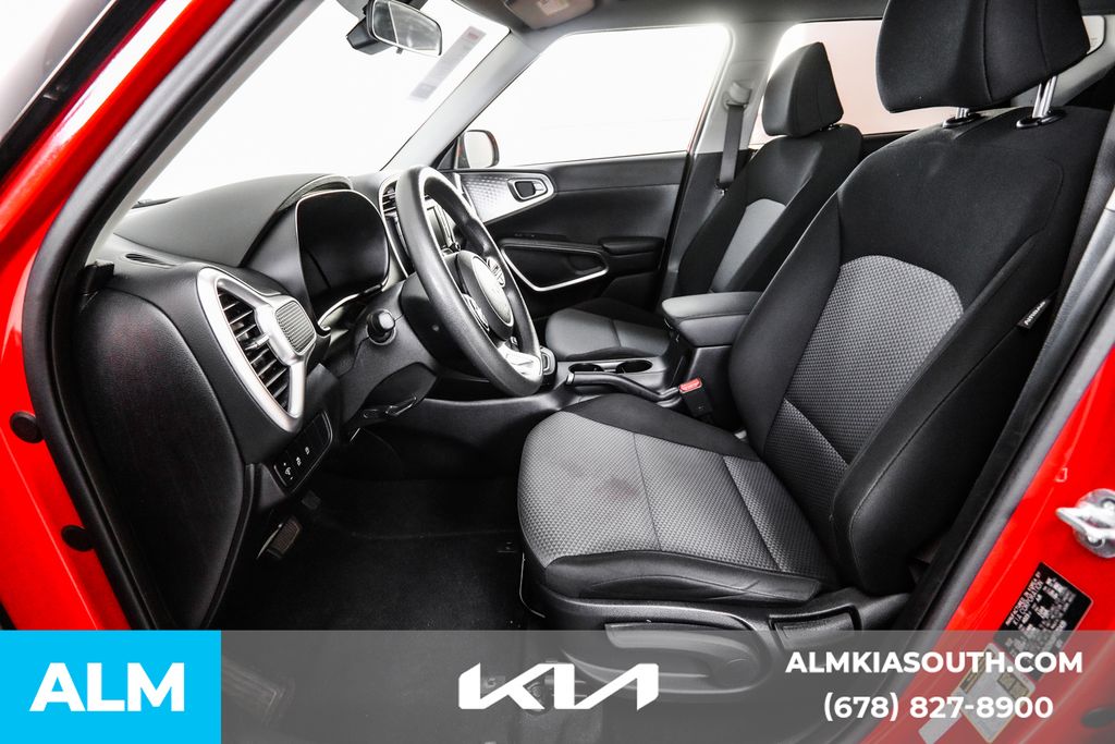 2023 Kia Soul LX photo 15