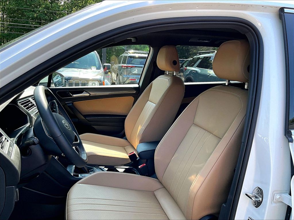 2023 Volkswagen Tiguan — photo 7