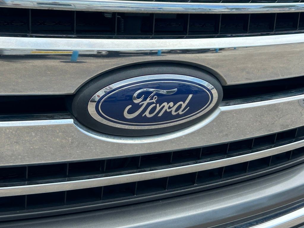 Used 2018 Gray Ford XLT image 21