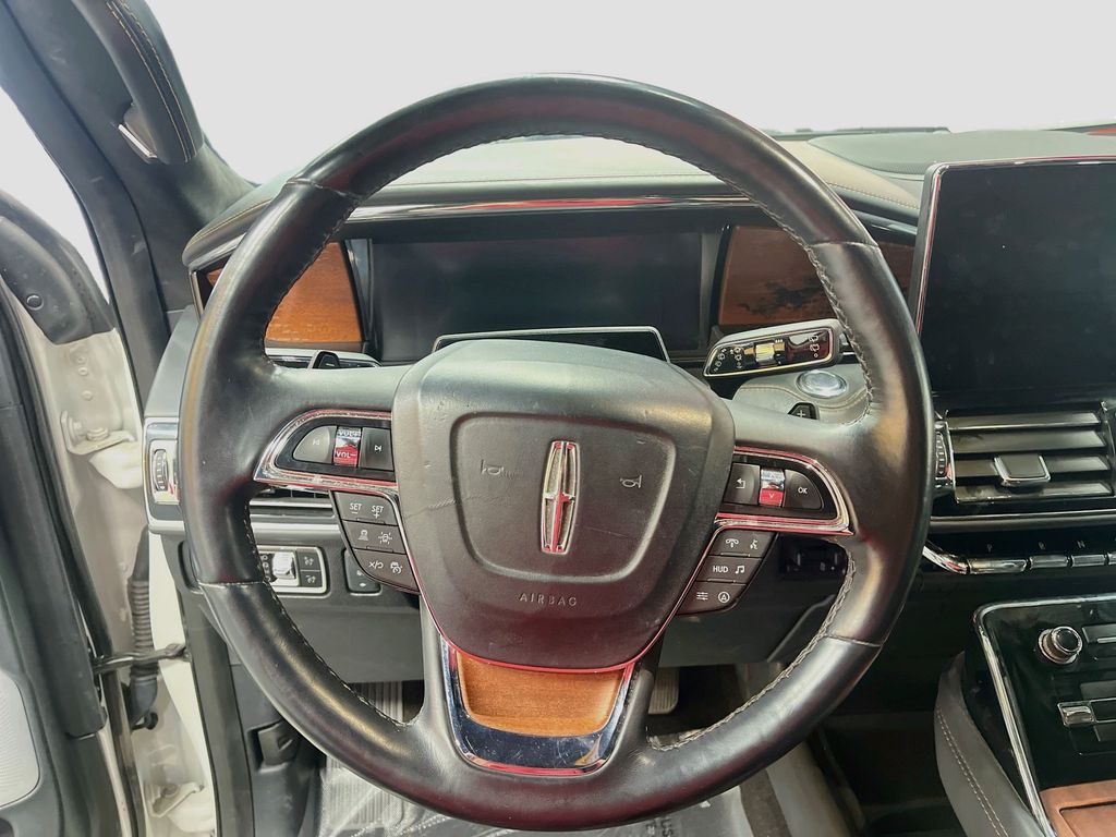 Used 2024 White Metallic Lincoln Black Label image 11