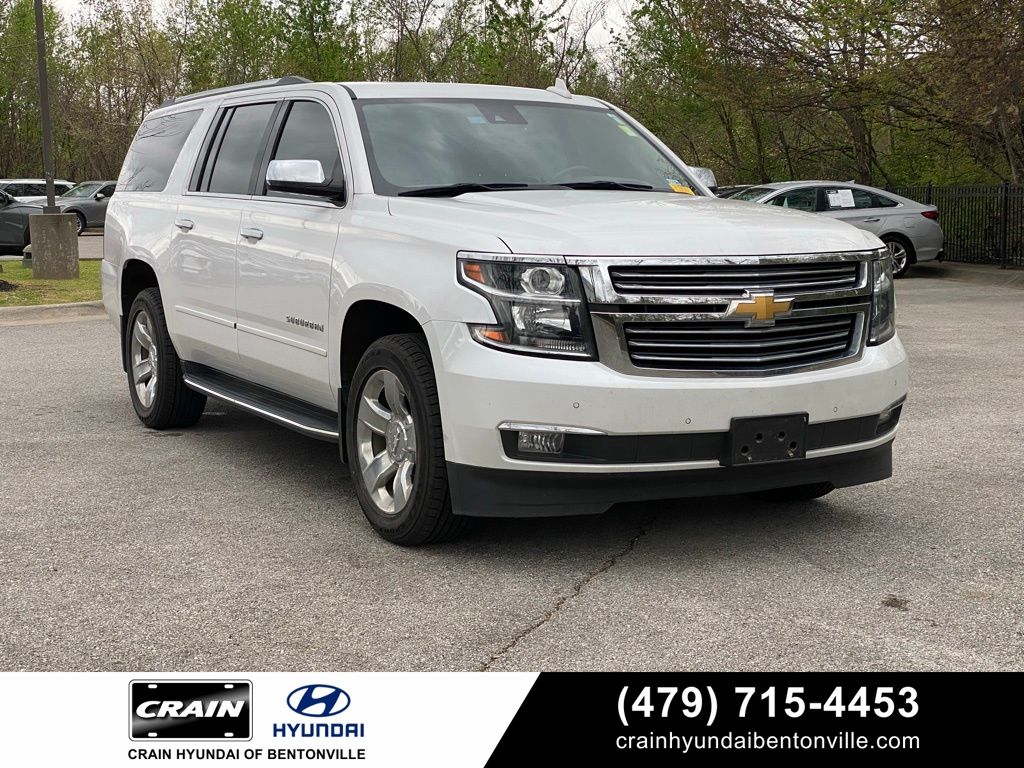 White (Iridescent Pearl Tricoat) 2019 Chevrolet Suburban 1500 Premier 4WD SUV / Crossover Four-Wheel Drive 6-Speed Automatic Overdrive