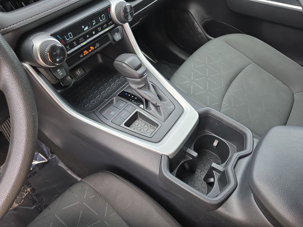 2024 Ice Cap Toyota RAV4 XLE FWD SUV