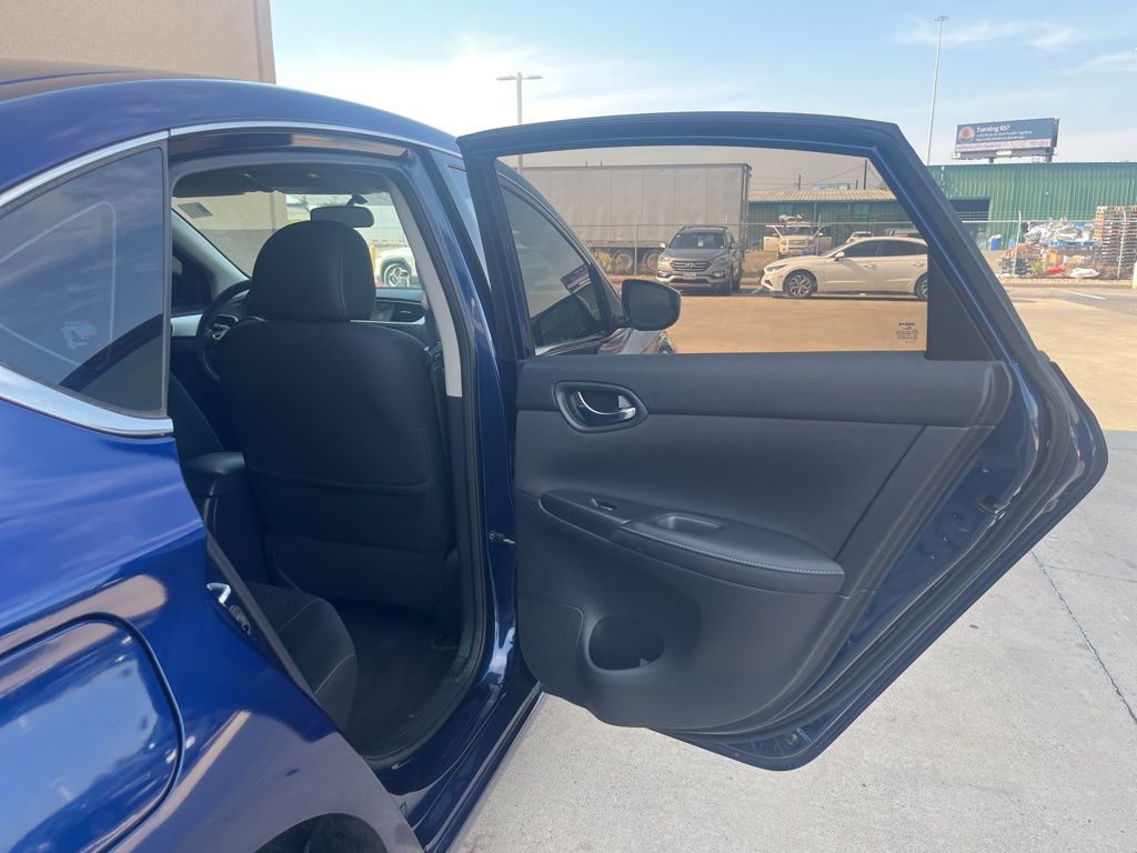2018 Nissan Sentra S 14