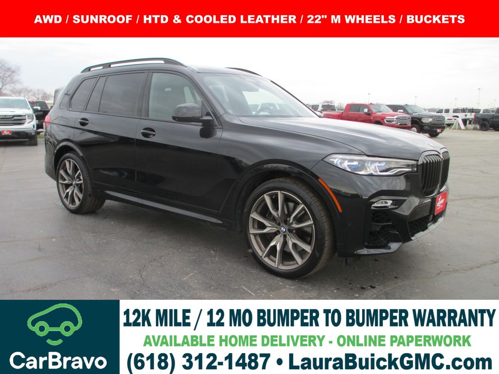 2022 BMW X7 M50i AWD