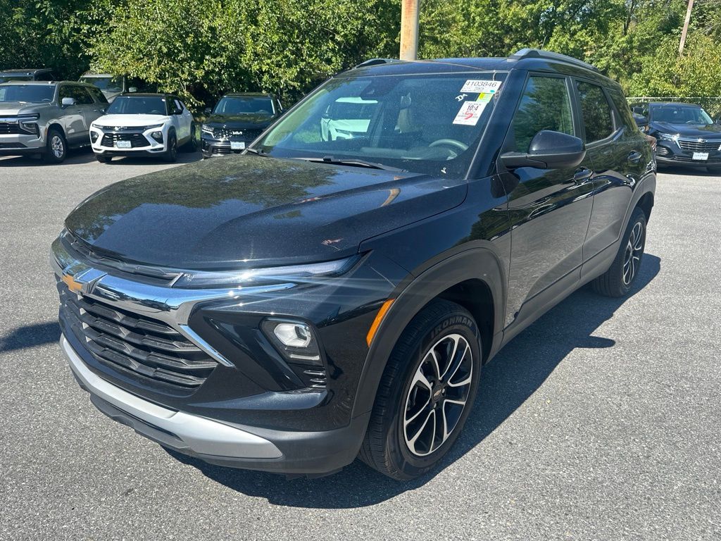 Black Metallic 2025 Chevrolet Trailblazer SUV / Crossover Four-Wheel Drive 9-Speed Automatic