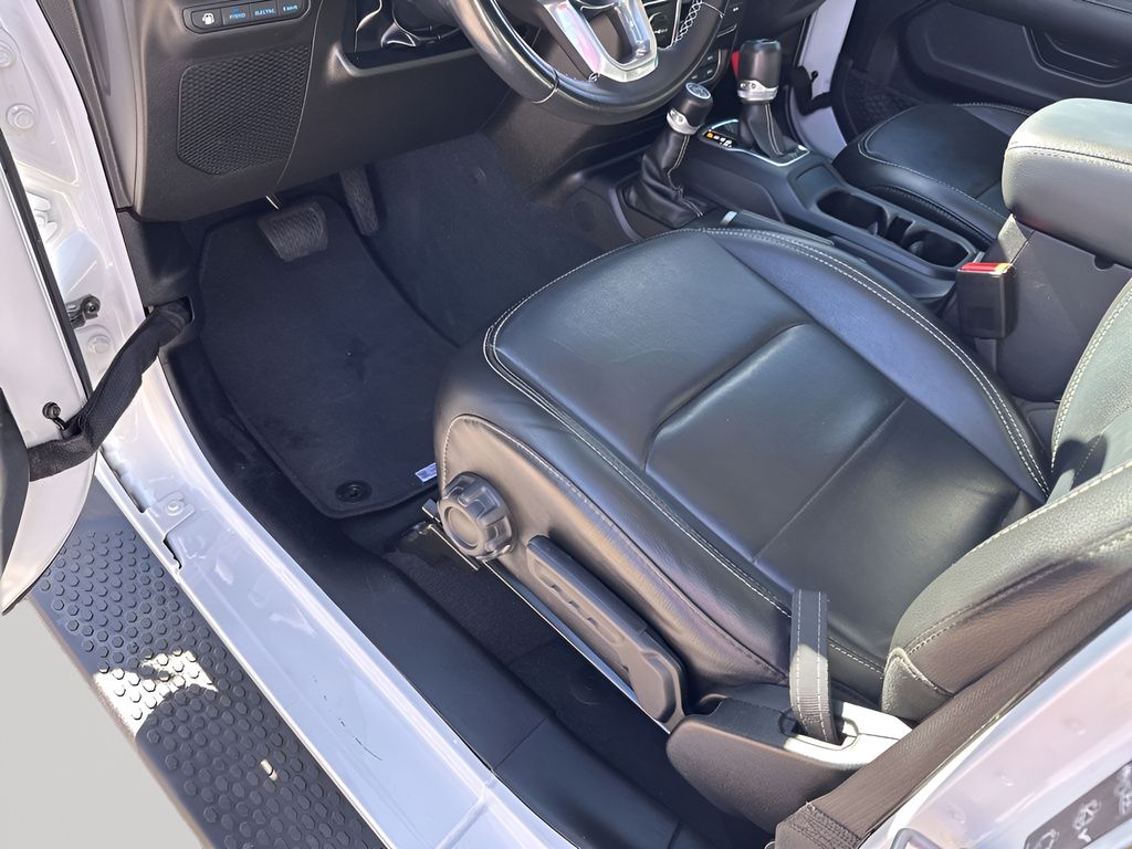 Used Car 2022 Jeep Wrangler  For Sale Under $35,000 In Austin, Texas