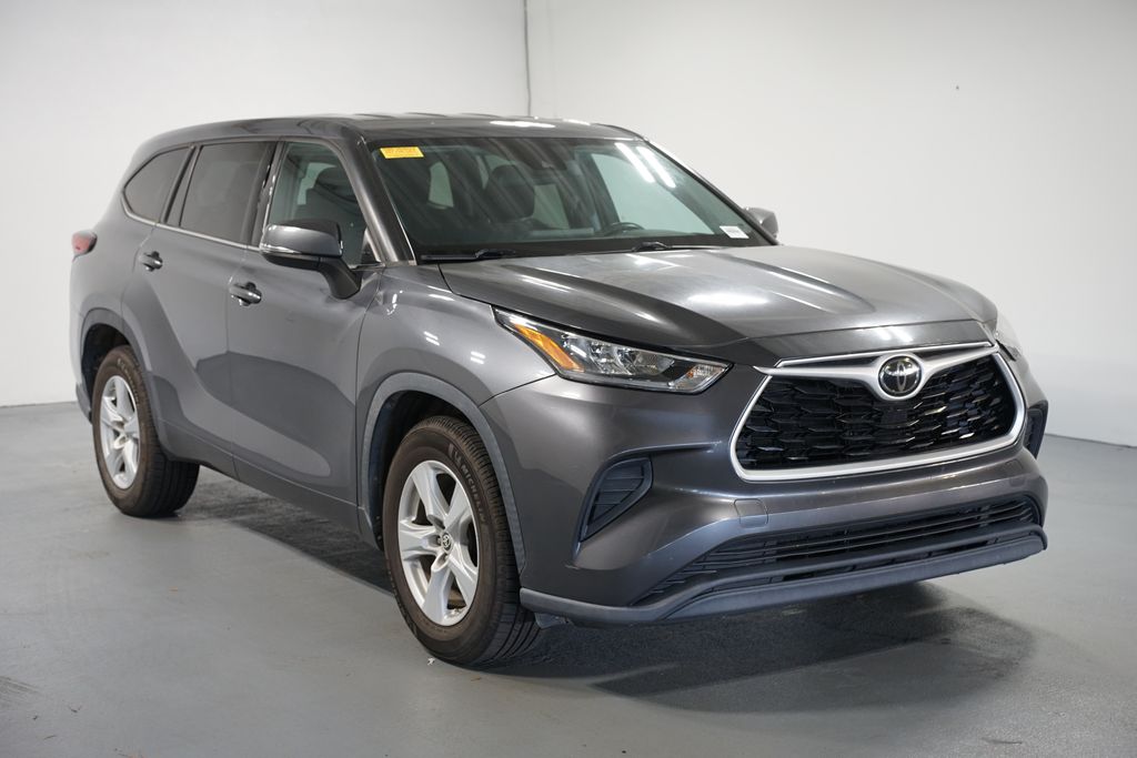Thumbnail: 2020 Toyota Highlander - 3
