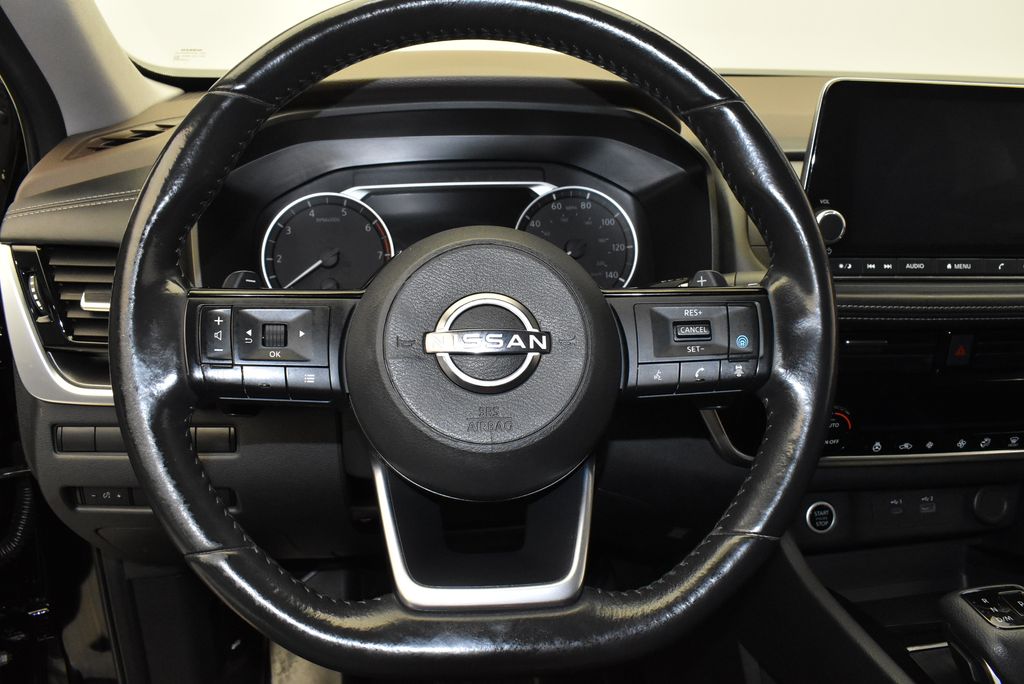 2022 Nissan Rogue SV 16