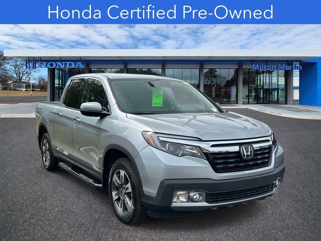 Silver 2018 Honda Ridgeline RTL-E AWD Pickup Truck All-Wheel Drive 6-Speed Automatic