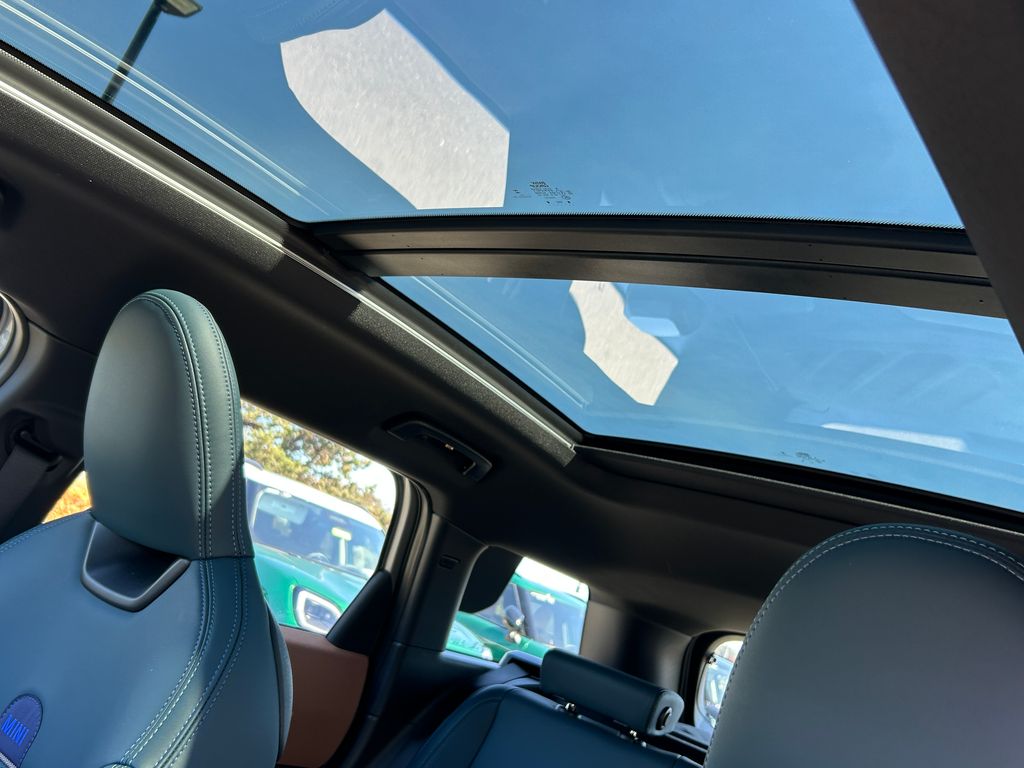 Thumbnail: 2025 MINI Cooper Countryman - 16