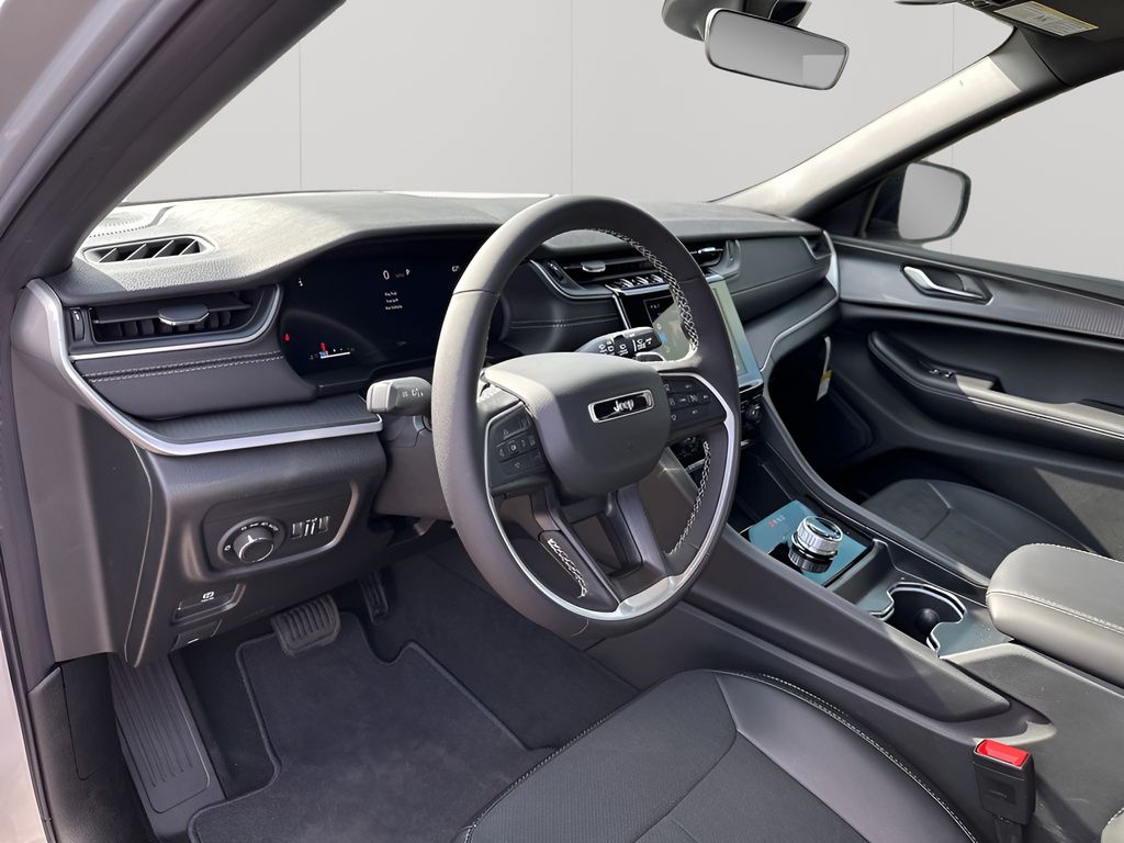 New Car 2025 Jeep Grand Cherokee  For Sale Under $40,000 In Austin, Texas