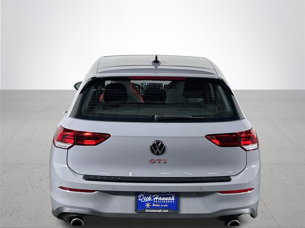 2025 Volkswagen Golf GTI 2.0T SE