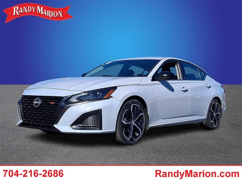 2024 Nissan Altima 2.5 SR FWD