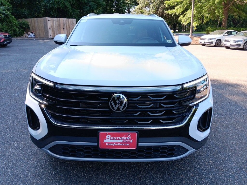 2024 Volkswagen Atlas Cross Sport 2.0T SE w/Technology 8