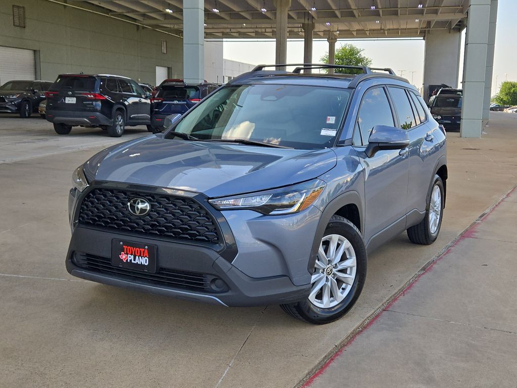 2024 Toyota Corolla Cross LE FWD