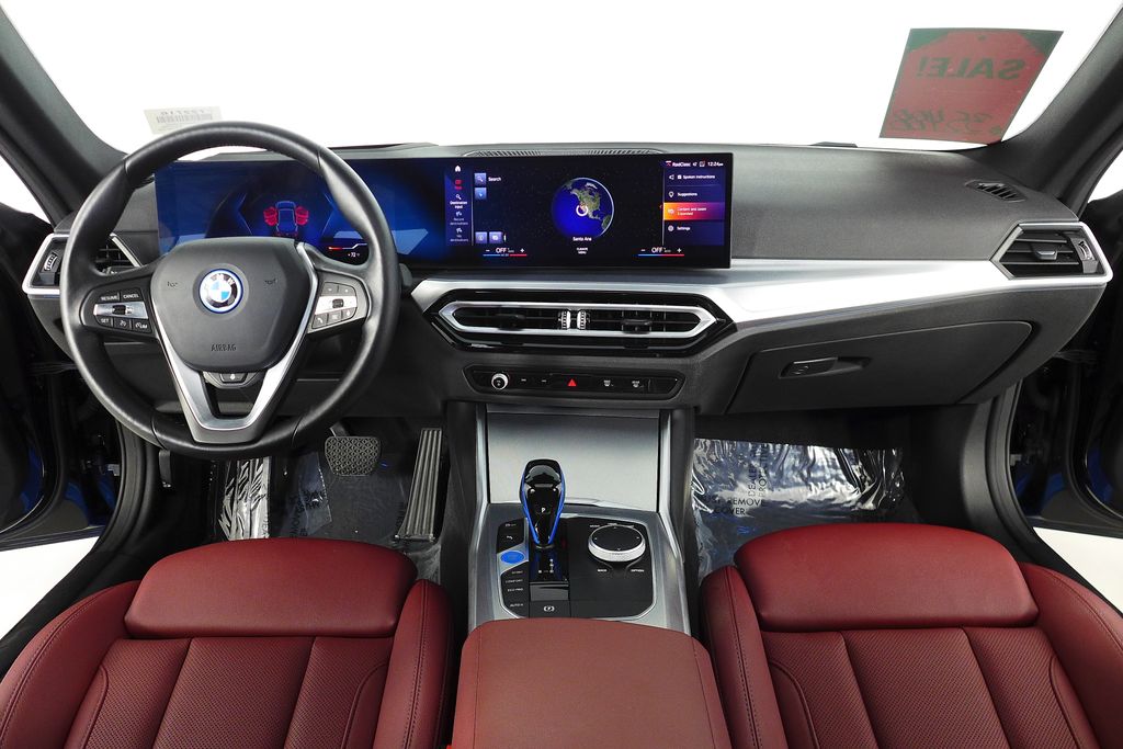 Thumbnail: 2023 BMW i4 - 25
