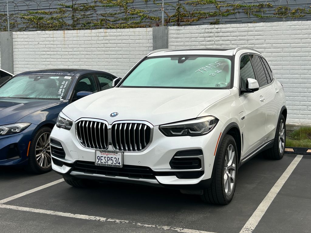 Thumbnail: 2023 BMW X5 - 2