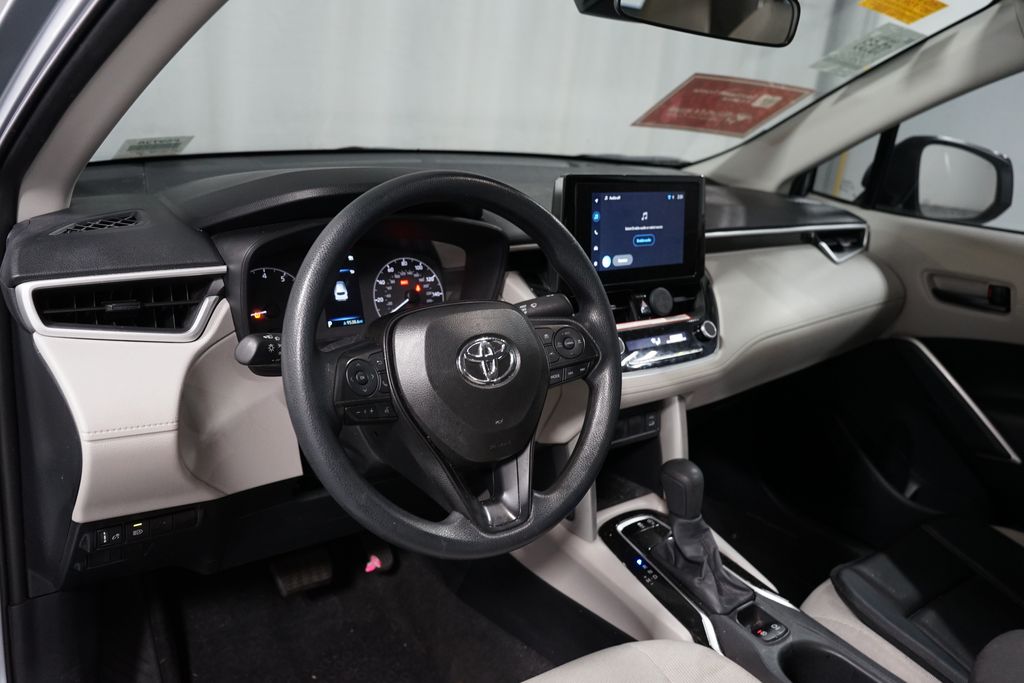 Thumbnail: 2025 Toyota Corolla Cross - 6