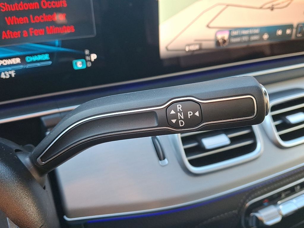 Thumbnail: 2025 Mercedes-Benz GLE - 13