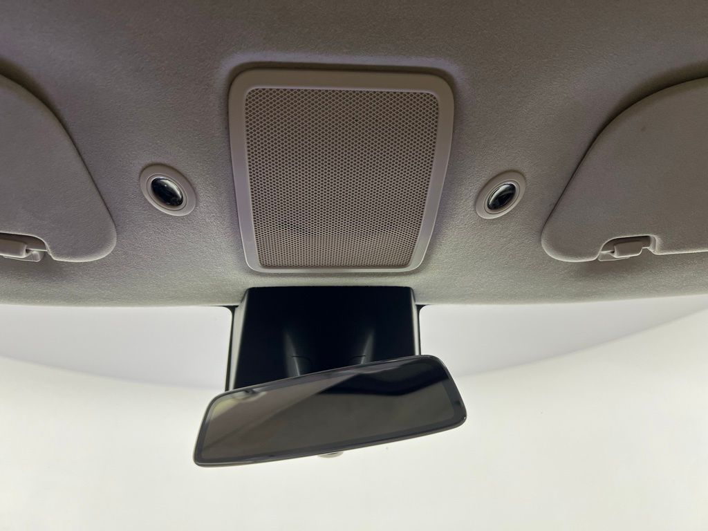 Thumbnail: 2019 Tesla Model S - 23