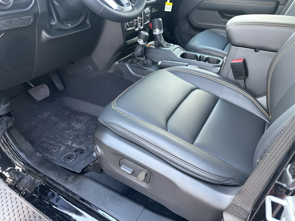 New Car 2025 Jeep Wrangler  Sahara For Sale In Austin, Texas