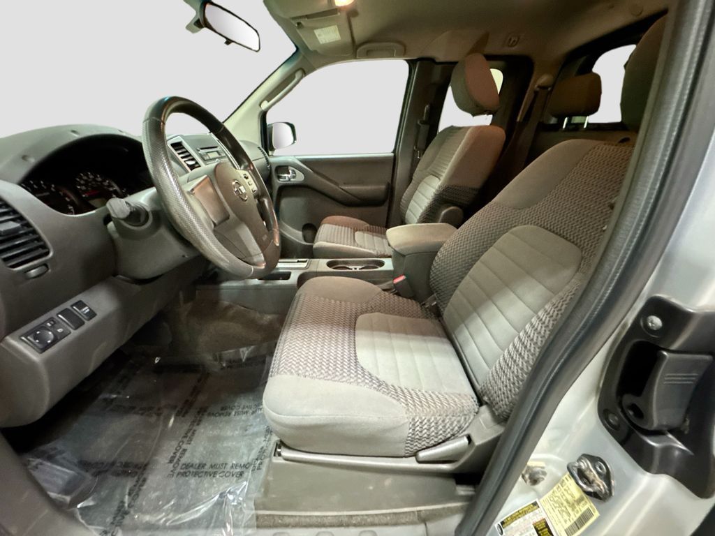 View vehicle photo 5