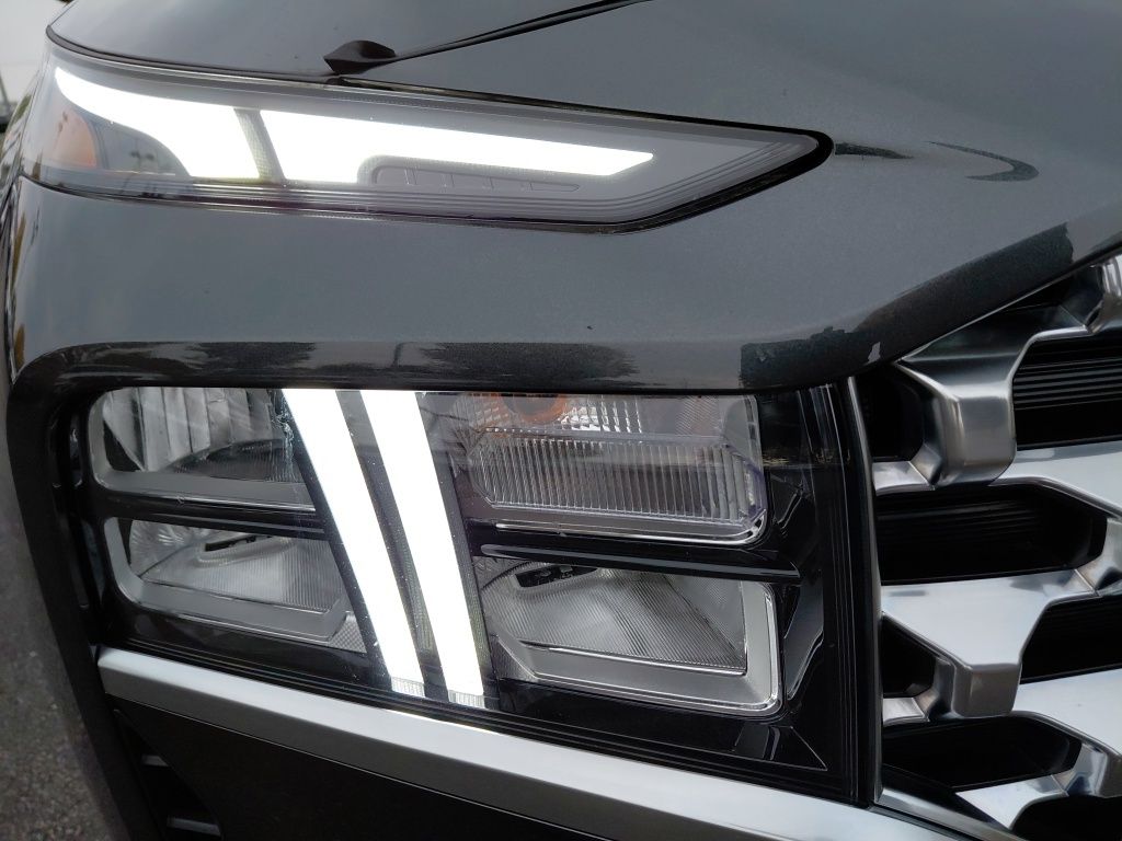 Thumbnail: 2023 Hyundai Santa Fe - 13