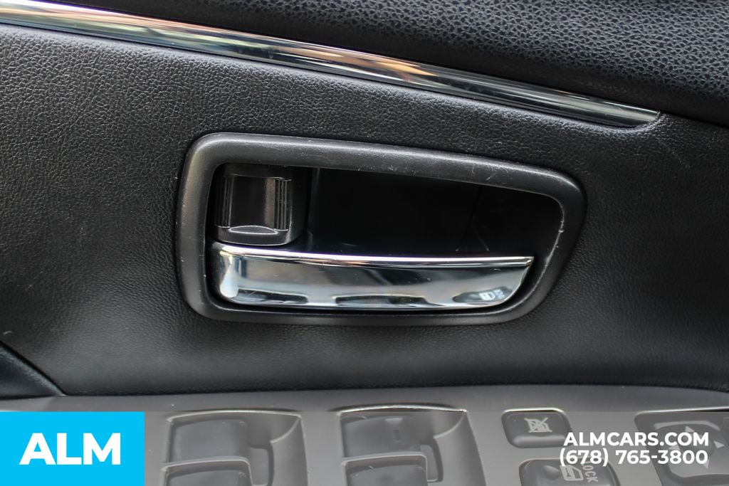 Used 2024 Silver Mitsubishi 2.0 SE image 37