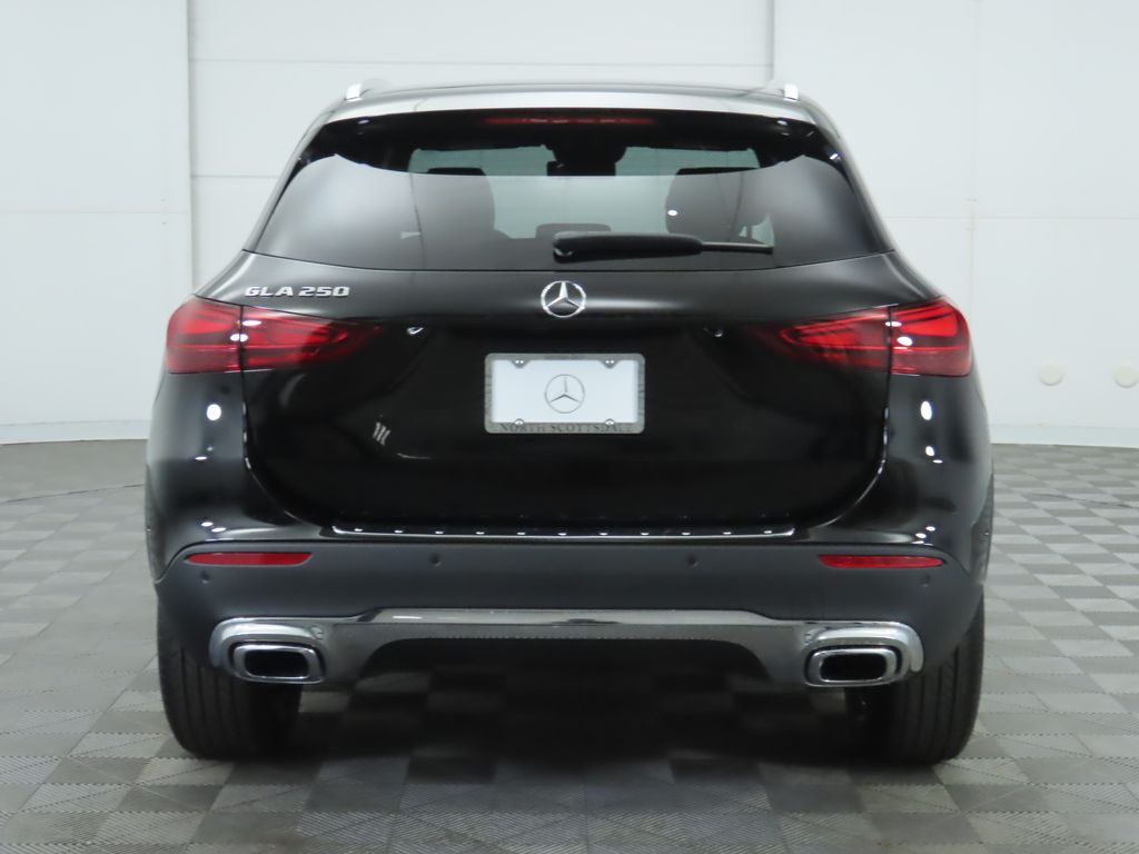 2025 Mercedes-Benz GLA 250 6