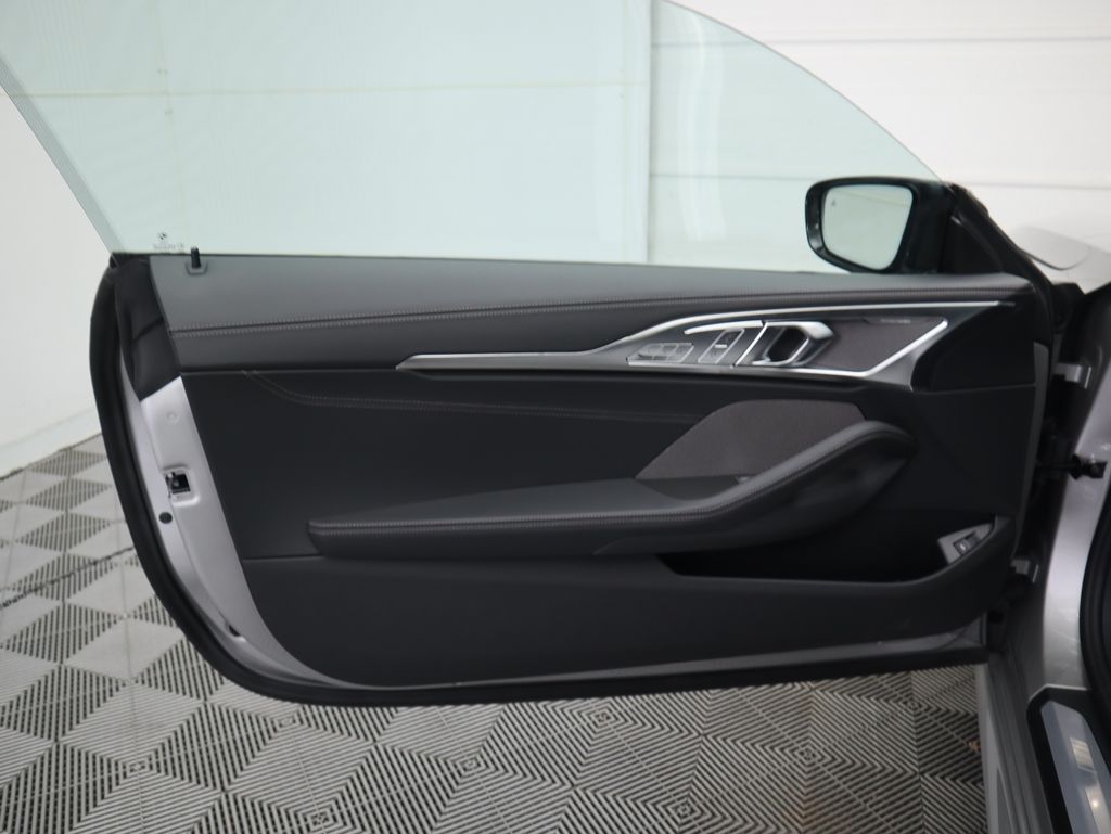 Thumbnail: 2026 BMW 8 Series - 25