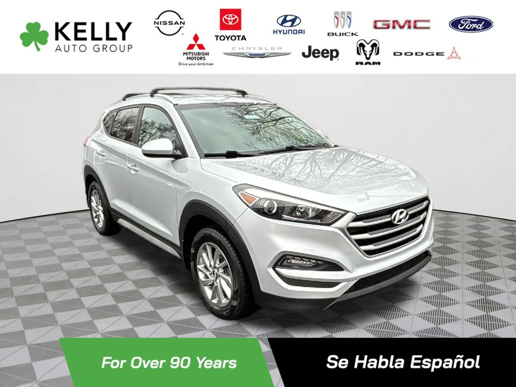 Molten Silver 2018 Hyundai Tucson 2.0L SEL AWD SUV / Crossover All-Wheel Drive 6-Speed Automatic