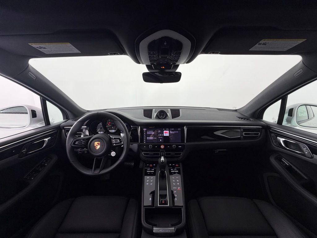 Thumbnail: 2026 Porsche Macan - 6
