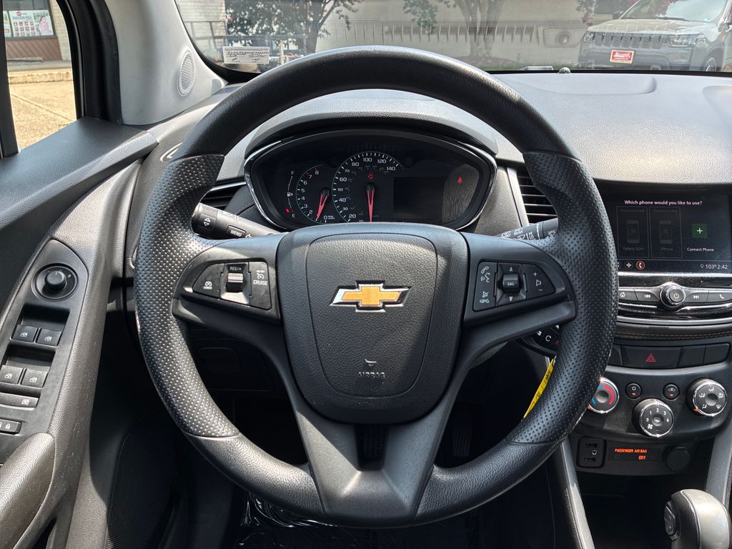 Used 2021 Silver Chevrolet LT image 15