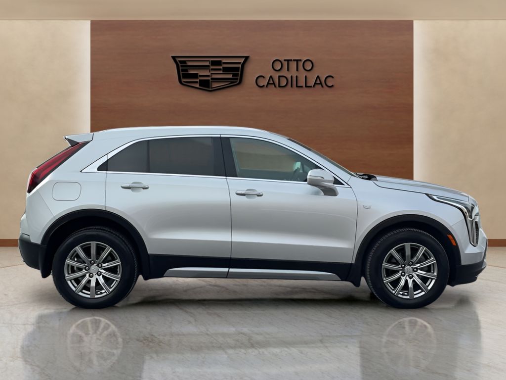 used 2021 Cadillac XT4 car, priced at $23,950