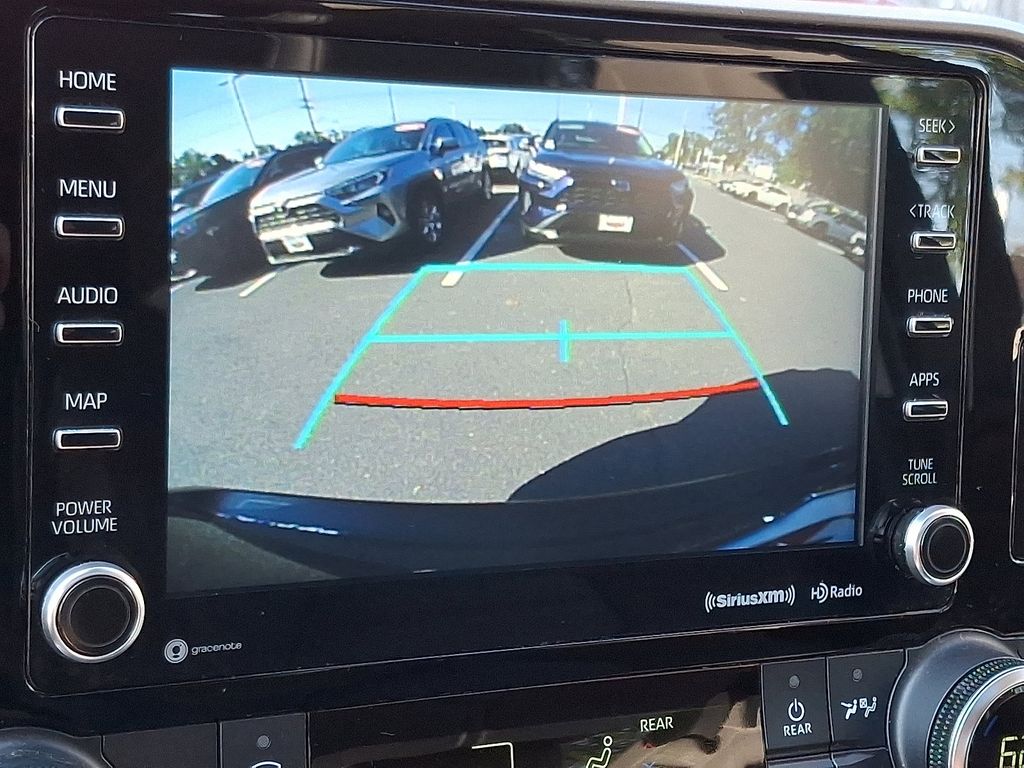 Thumbnail: 2021 Toyota Highlander - 18