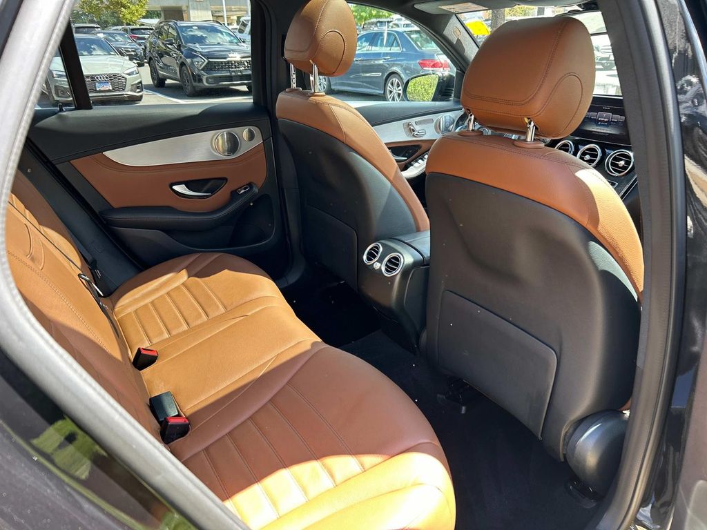 Thumbnail: 2019 Mercedes-Benz GLC - 24