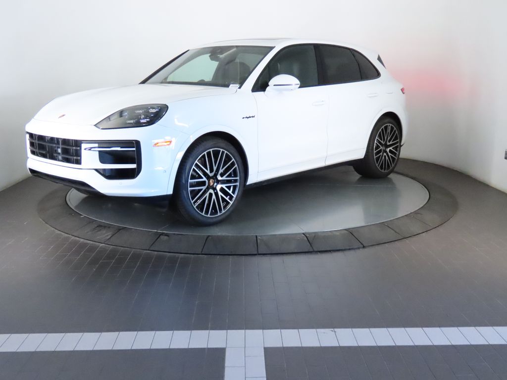 Thumbnail: 2025 Porsche Cayenne - 1