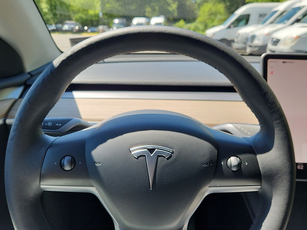 Thumbnail: 2023 Tesla Model Y - 19