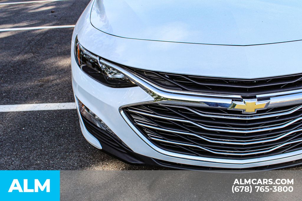 Used 2024 White Chevrolet LT image 11