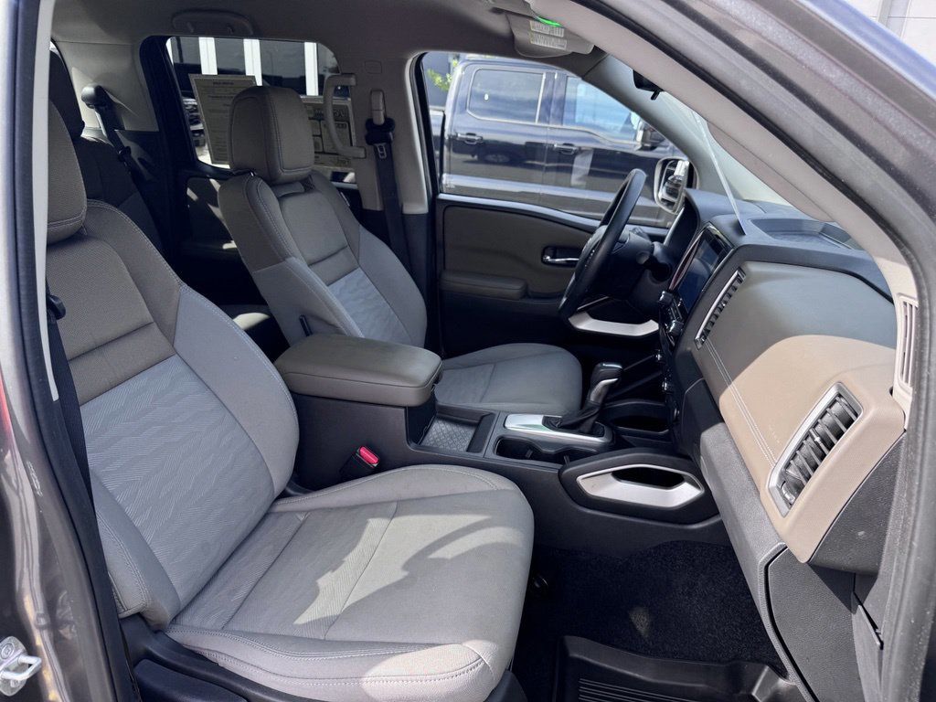 2023 Nissan Frontier Crew Cab SV 4x4