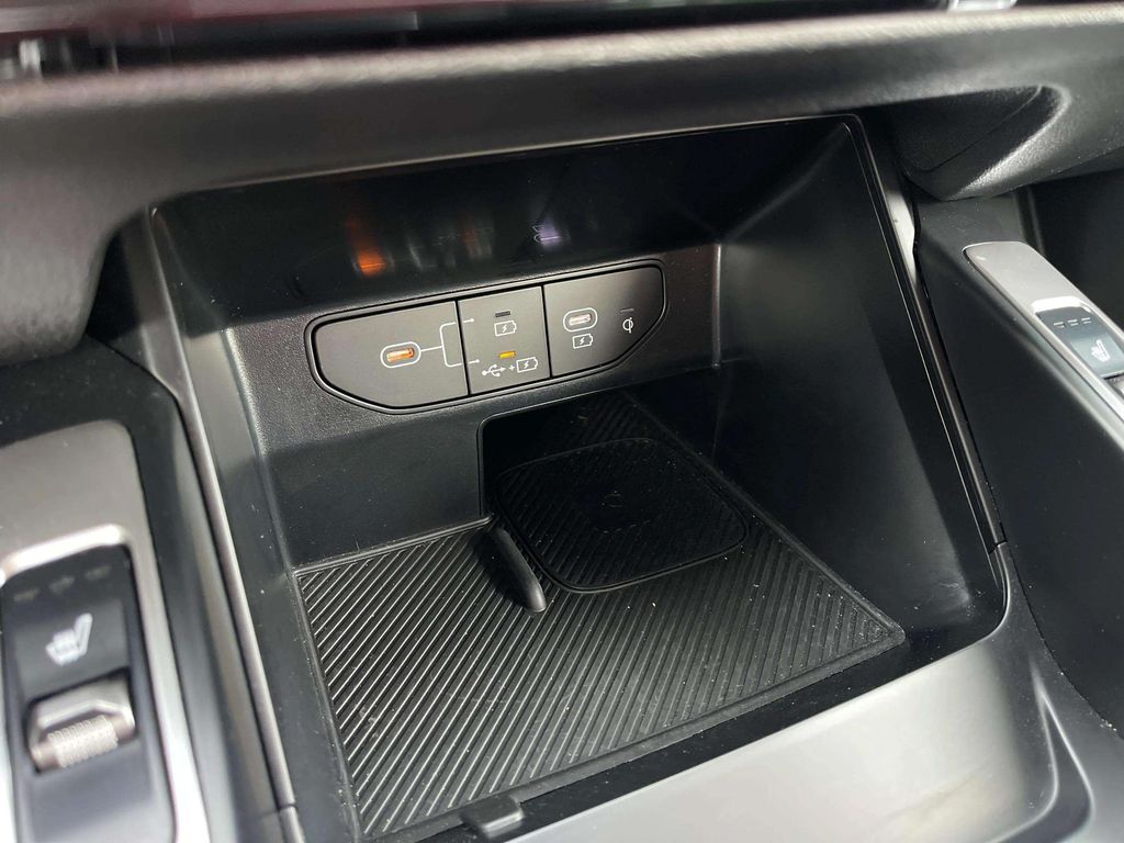 Certified Used 2025 Glacial White Pearl Kia S image 15