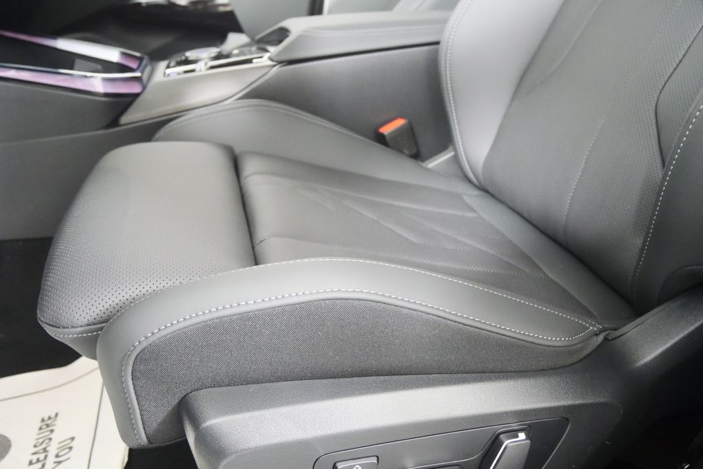 Thumbnail: 2026 BMW X3 - 9