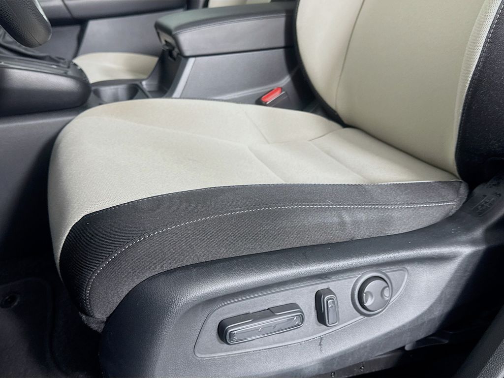 Used Car 2023 Honda Cr-v  Ex For Sale Under $30,000 In Austin, Texas