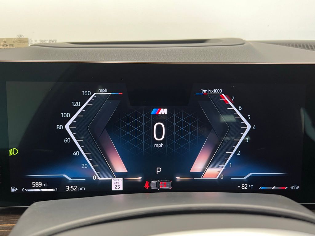 Thumbnail: 2026 BMW X7 - 18