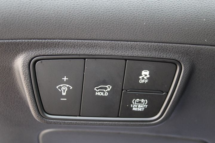 Used Car 2024 Hyundai Tucson Hybrid  Limited For Sale Under $35,000 In Georgetown, Texas