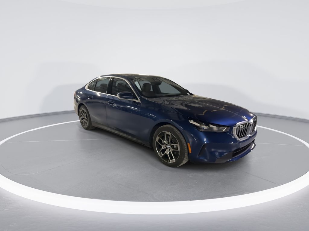 Thumbnail: 2026 BMW 5 Series - 2