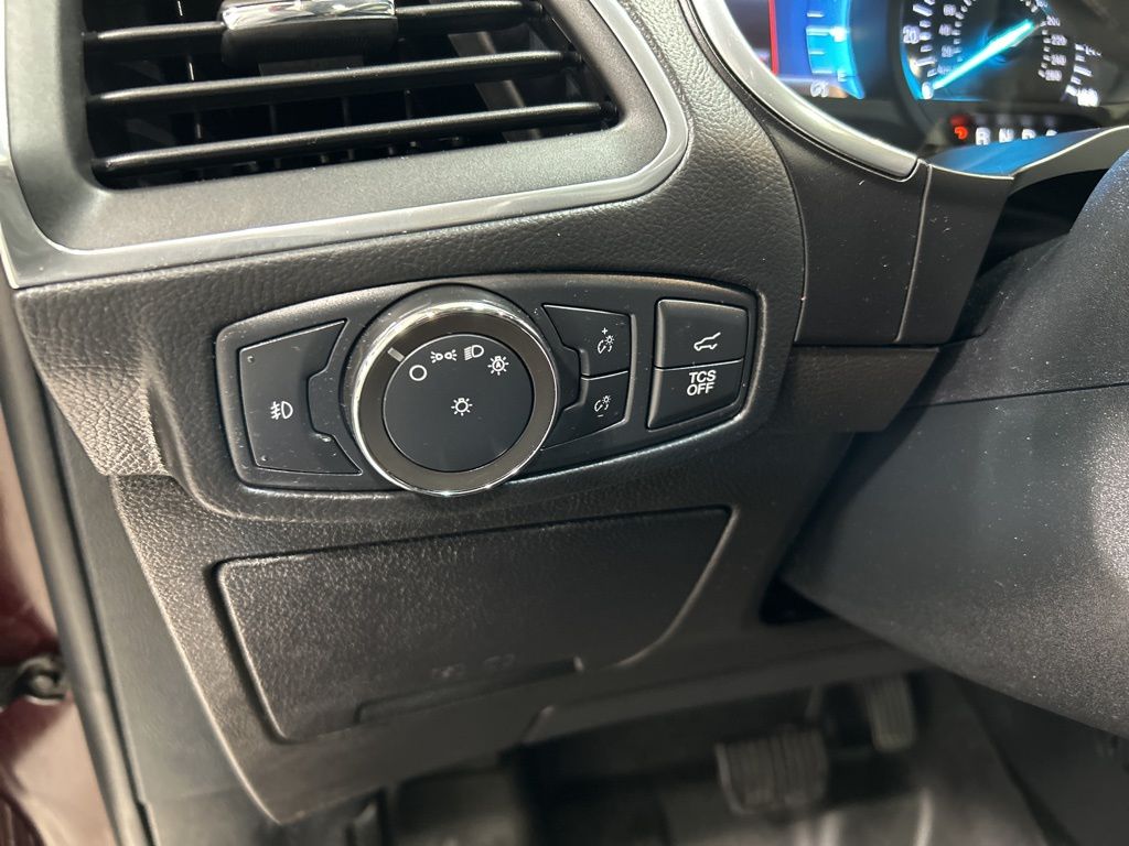 used 2020 Ford Edge car, priced at $22,915