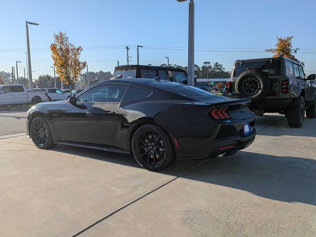 2025 Ford Mustang GT Premium Fastback