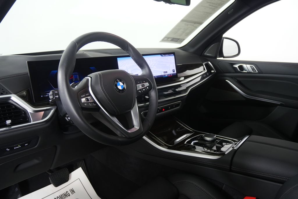 Thumbnail: 2026 BMW X5 - 12
